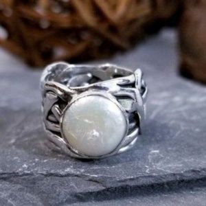 Silpada pearl ring size 6